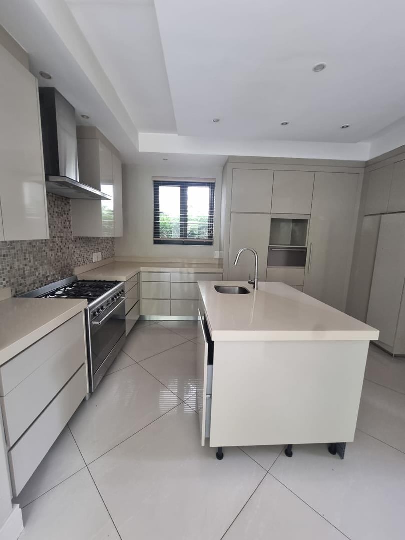 5 Bedroom Property for Sale in Hurlingham Gauteng