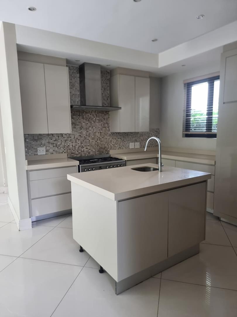 5 Bedroom Property for Sale in Hurlingham Gauteng