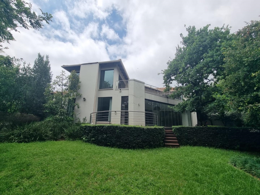 5 Bedroom Property for Sale in Hurlingham Gauteng