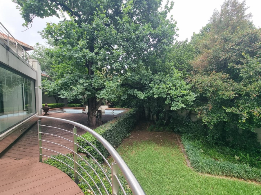 5 Bedroom Property for Sale in Hurlingham Gauteng