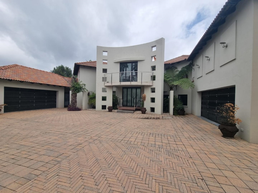 5 Bedroom Property for Sale in Hurlingham Gauteng