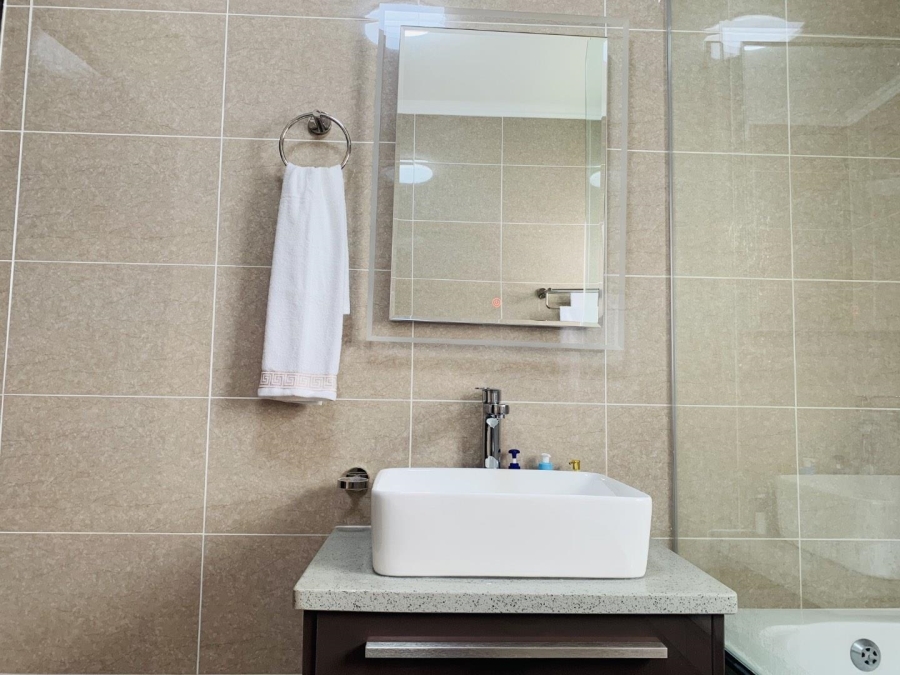 1 Bedroom Property for Sale in Fourways Gauteng