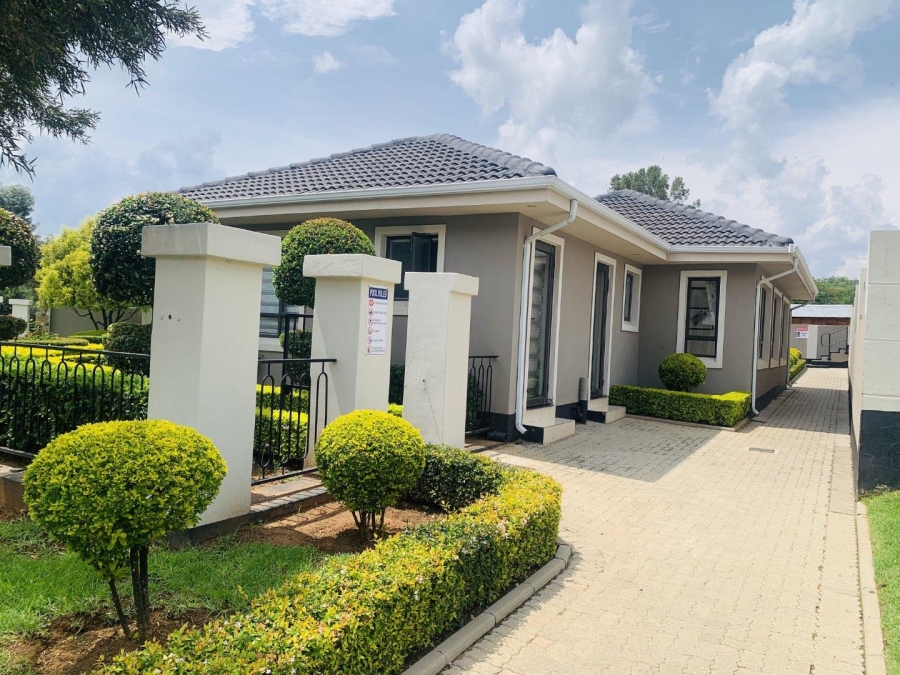 1 Bedroom Property for Sale in Fourways Gauteng