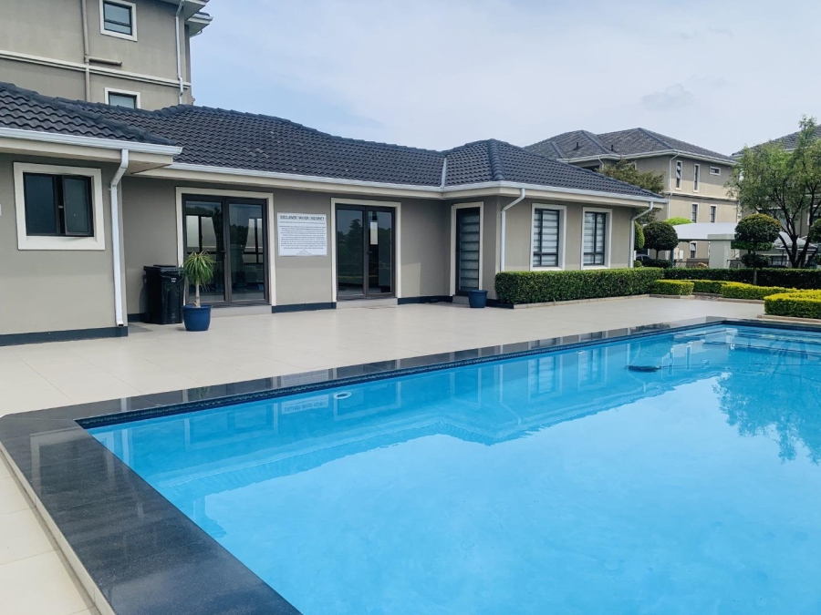 1 Bedroom Property for Sale in Fourways Gauteng