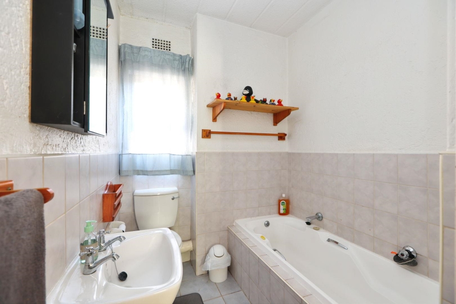 3 Bedroom Property for Sale in Bryanston Gauteng