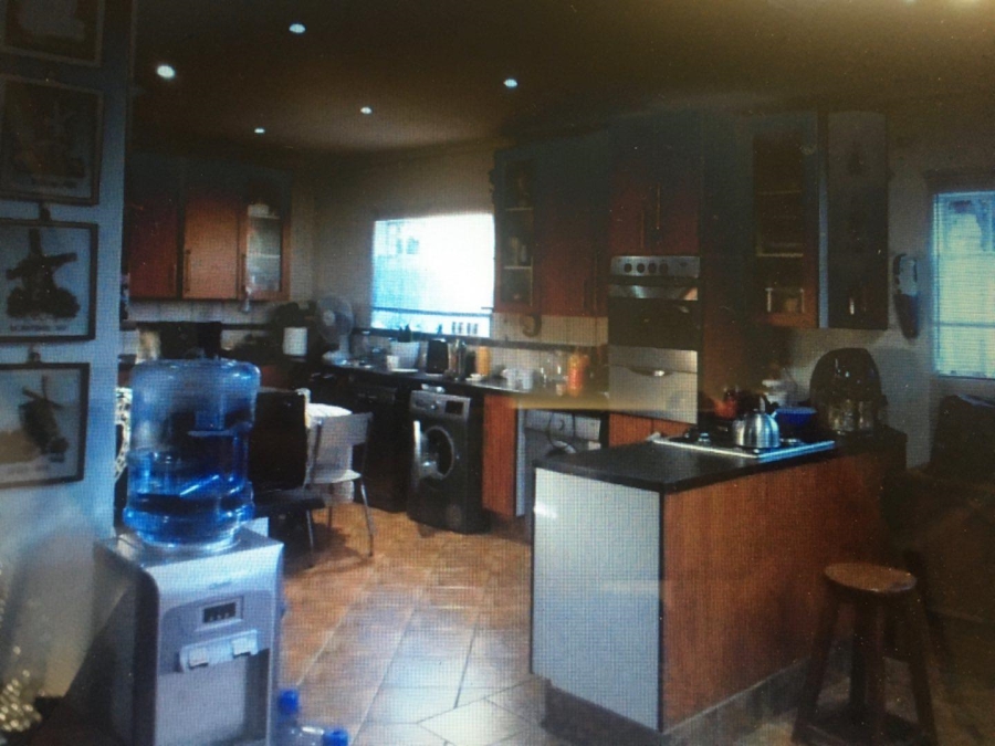 6 Bedroom Property for Sale in Valhalla Gauteng