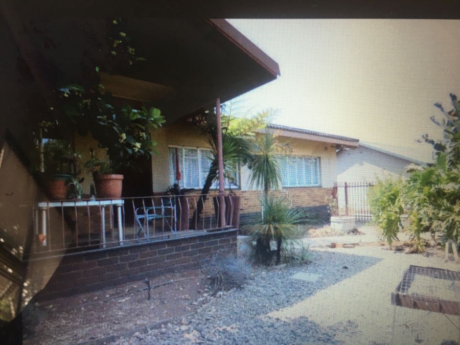 6 Bedroom Property for Sale in Valhalla Gauteng