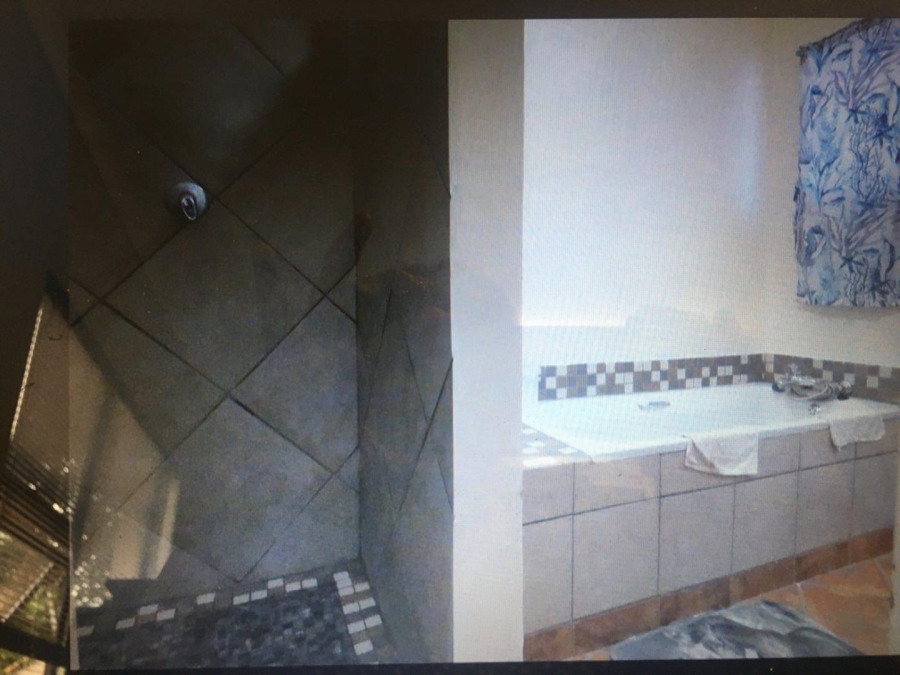 6 Bedroom Property for Sale in Valhalla Gauteng