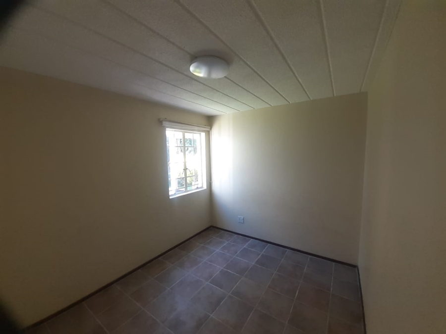 To Let 2 Bedroom Property for Rent in Groenkloof Gauteng