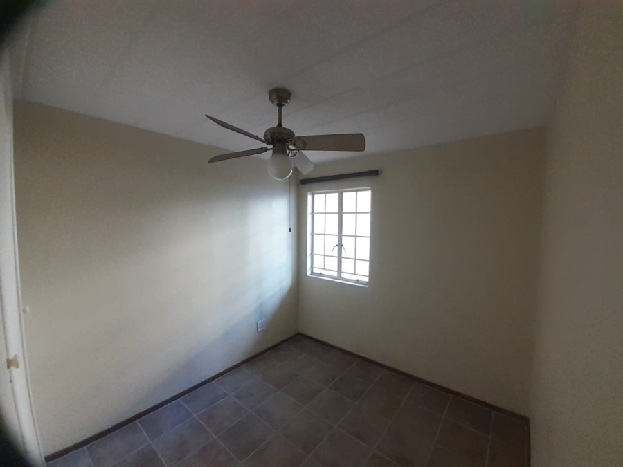 To Let 2 Bedroom Property for Rent in Groenkloof Gauteng