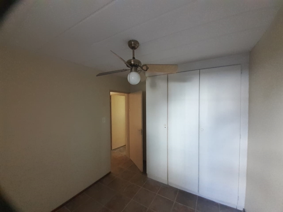 To Let 2 Bedroom Property for Rent in Groenkloof Gauteng