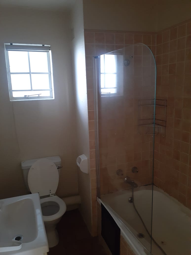To Let 2 Bedroom Property for Rent in Groenkloof Gauteng