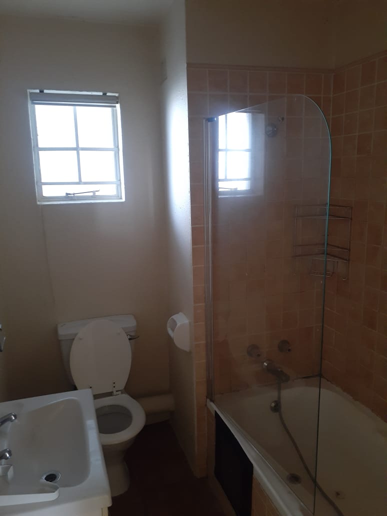 To Let 2 Bedroom Property for Rent in Groenkloof Gauteng