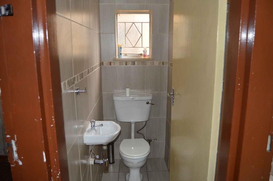 4 Bedroom Property for Sale in New Redruth Gauteng