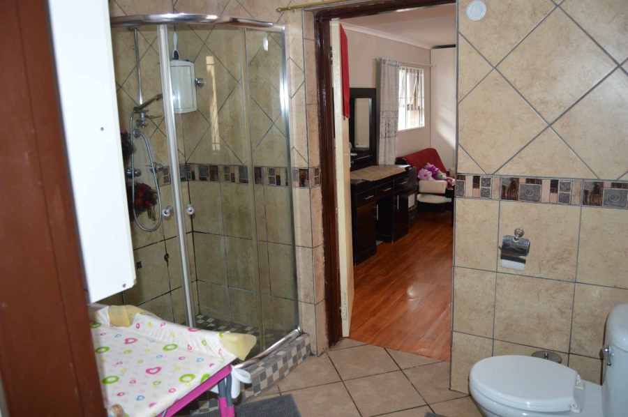 4 Bedroom Property for Sale in New Redruth Gauteng