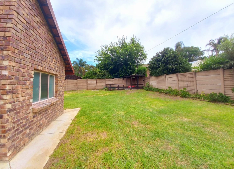 4 Bedroom Property for Sale in Suiderberg Gauteng