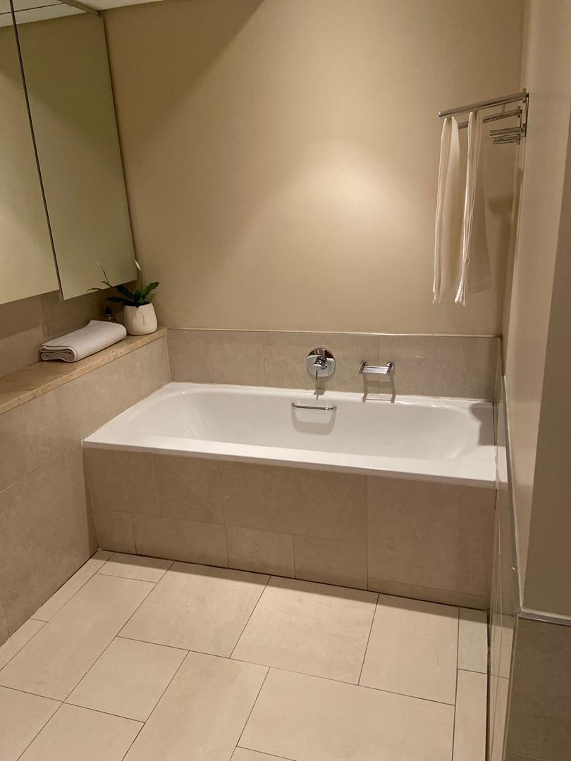 1 Bedroom Property for Sale in Sandton Central Gauteng