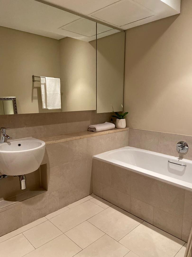 1 Bedroom Property for Sale in Sandton Central Gauteng