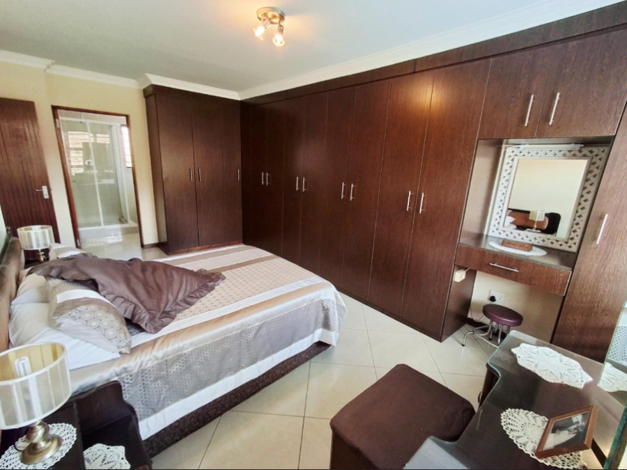 3 Bedroom Property for Sale in New Redruth Gauteng