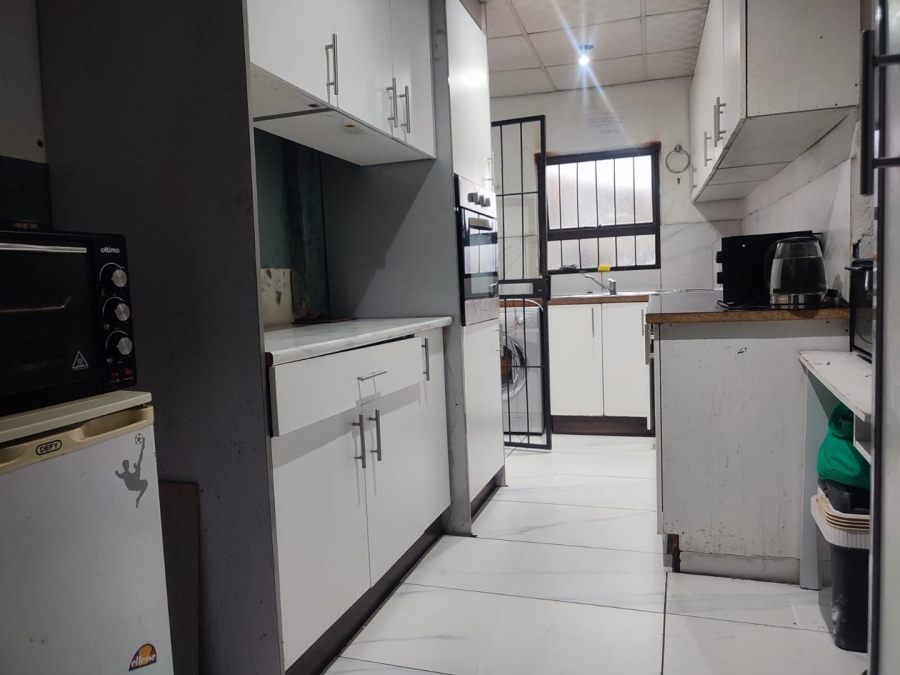 5 Bedroom Property for Sale in Cosmo City Gauteng