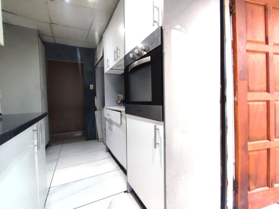 5 Bedroom Property for Sale in Cosmo City Gauteng