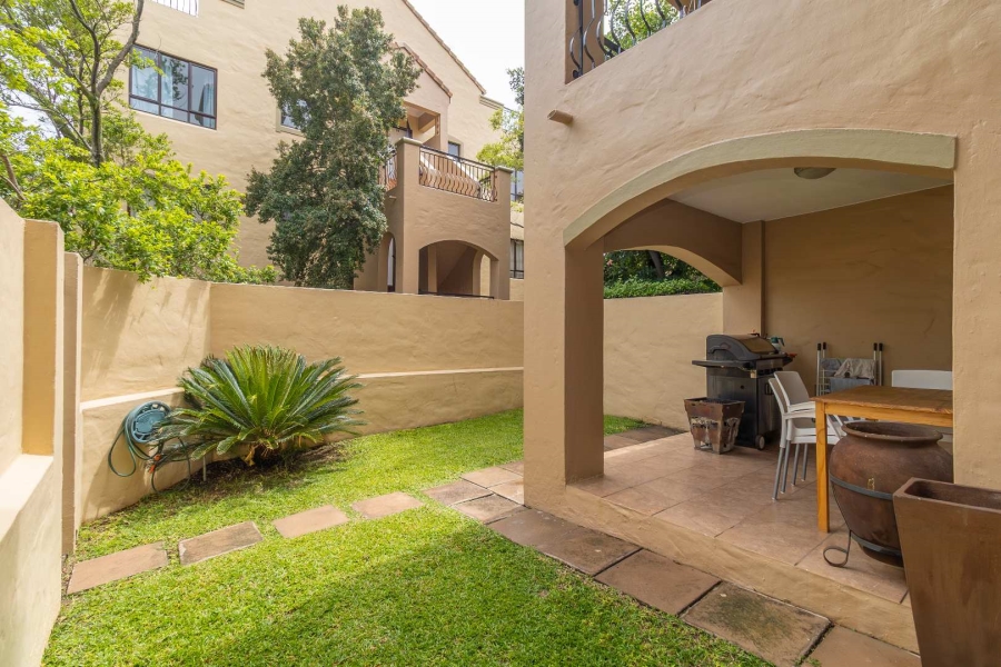 1 Bedroom Property for Sale in Lonehill Gauteng