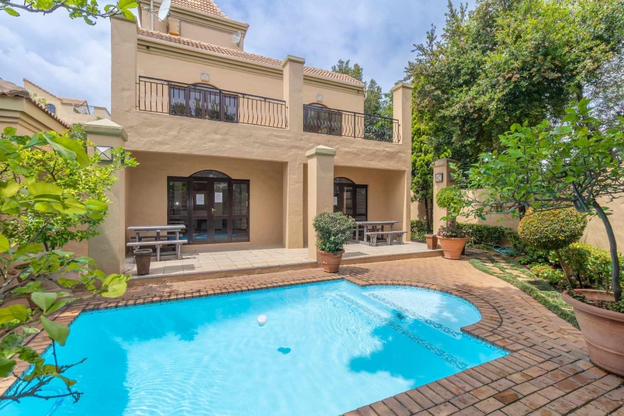 1 Bedroom Property for Sale in Lonehill Gauteng