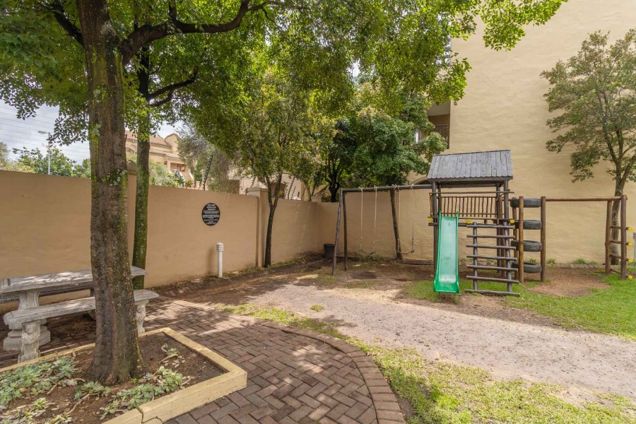 1 Bedroom Property for Sale in Lonehill Gauteng