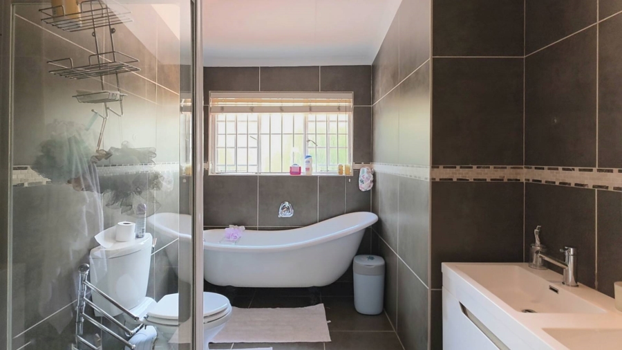 3 Bedroom Property for Sale in Sandown Gauteng