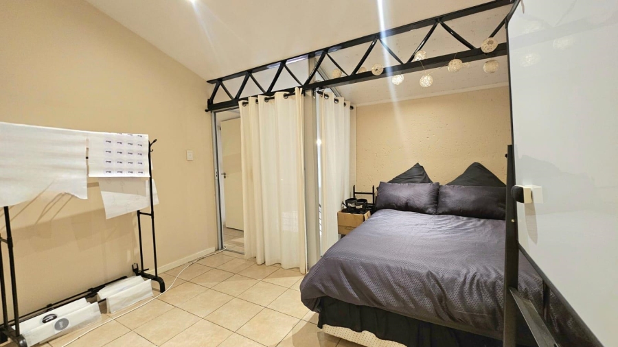 2 Bedroom Property for Sale in Hillcrest Gauteng