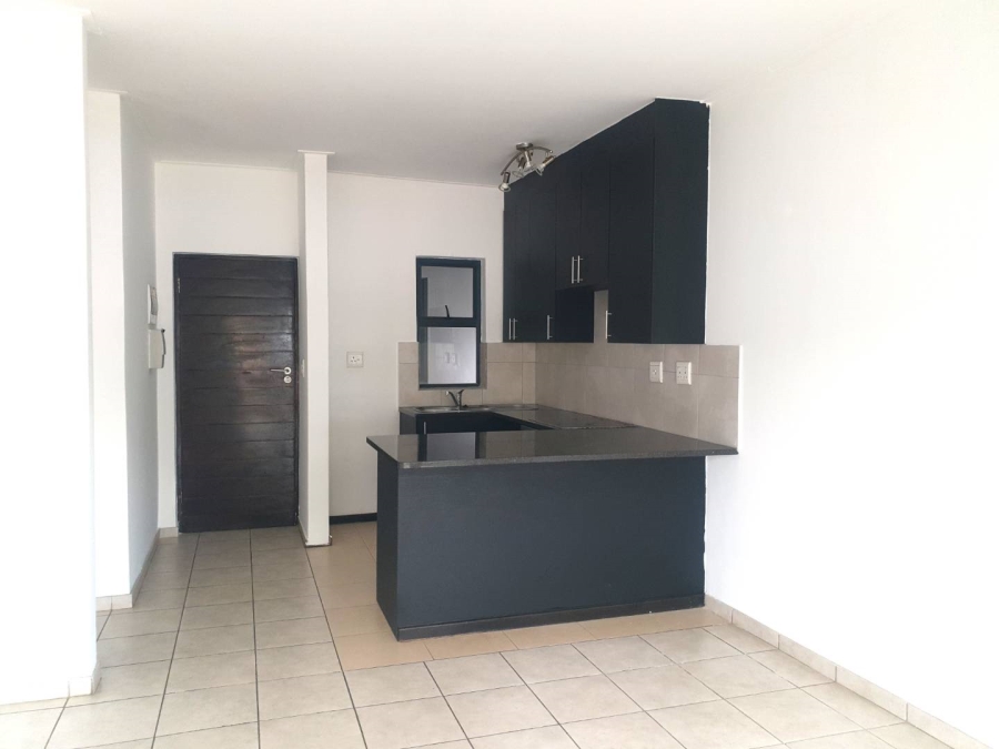 To Let 1 Bedroom Property for Rent in Jackal Creek Golf Estate Gauteng