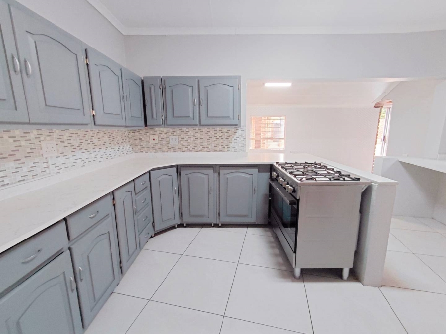 4 Bedroom Property for Sale in Edleen Gauteng