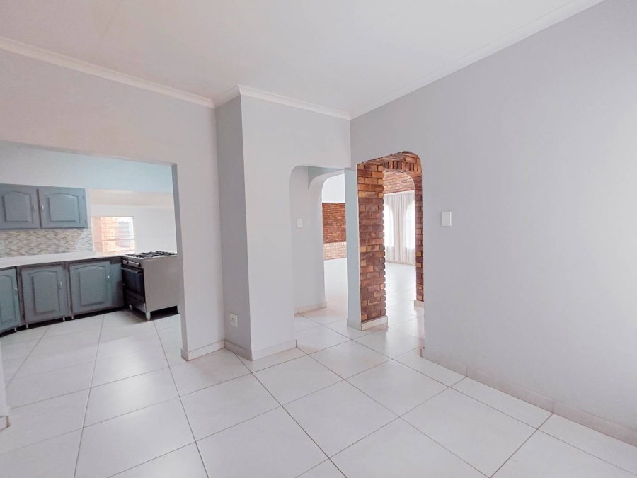 4 Bedroom Property for Sale in Edleen Gauteng