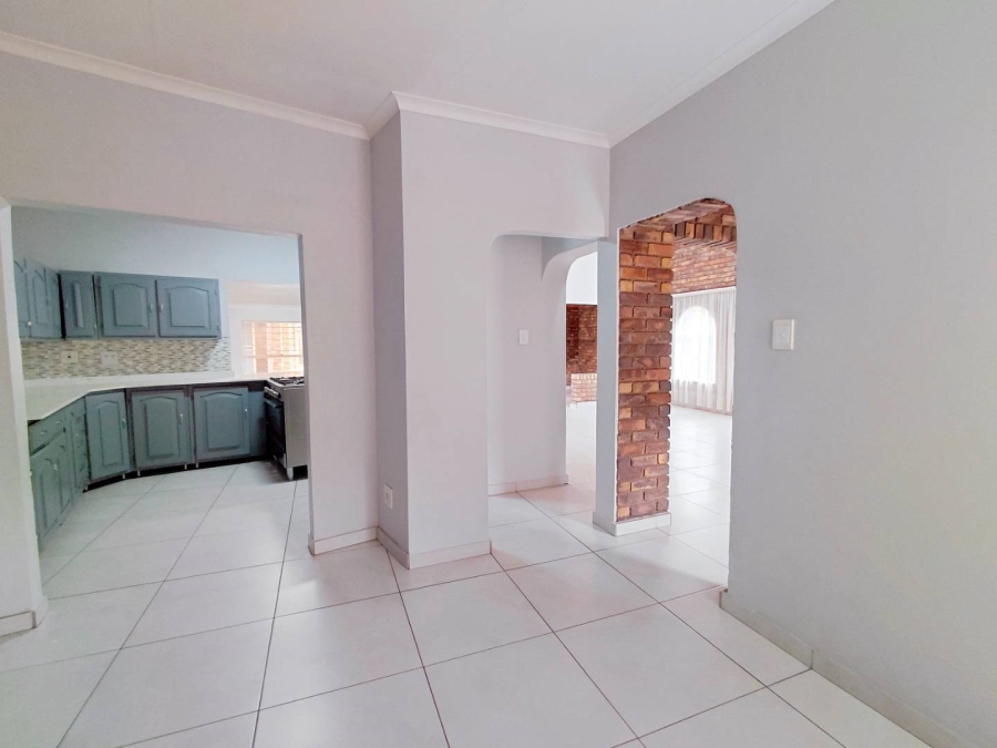 4 Bedroom Property for Sale in Edleen Gauteng