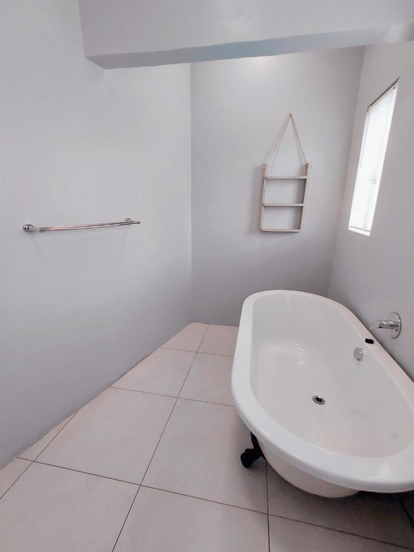 4 Bedroom Property for Sale in Edleen Gauteng