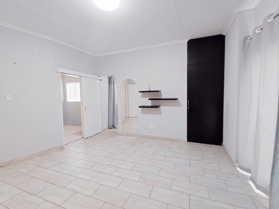 4 Bedroom Property for Sale in Edleen Gauteng