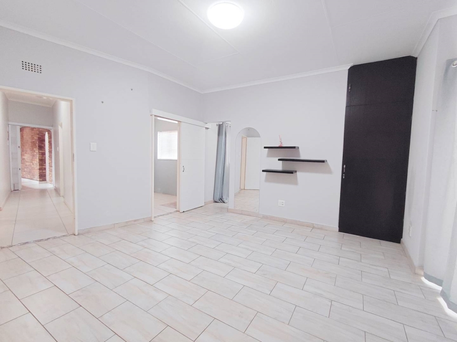 4 Bedroom Property for Sale in Edleen Gauteng