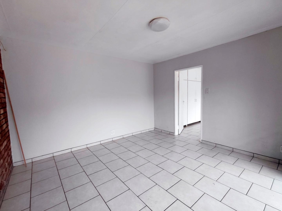 4 Bedroom Property for Sale in Edleen Gauteng