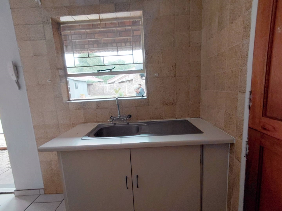 4 Bedroom Property for Sale in Edleen Gauteng