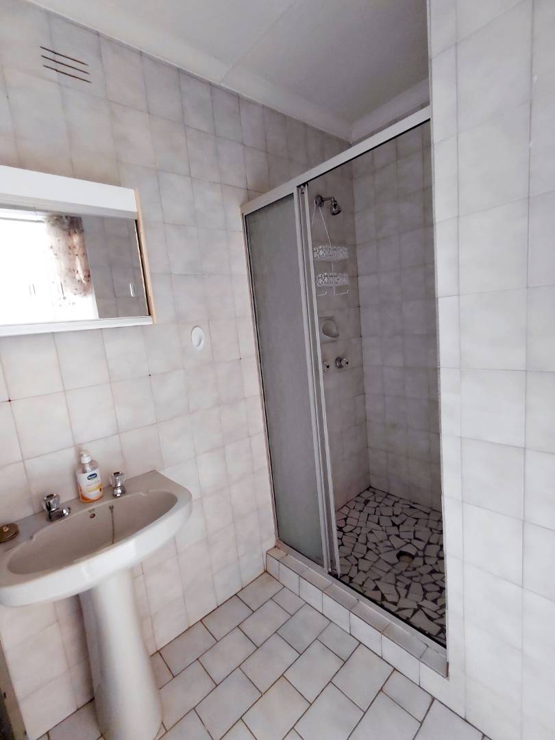 4 Bedroom Property for Sale in Edleen Gauteng