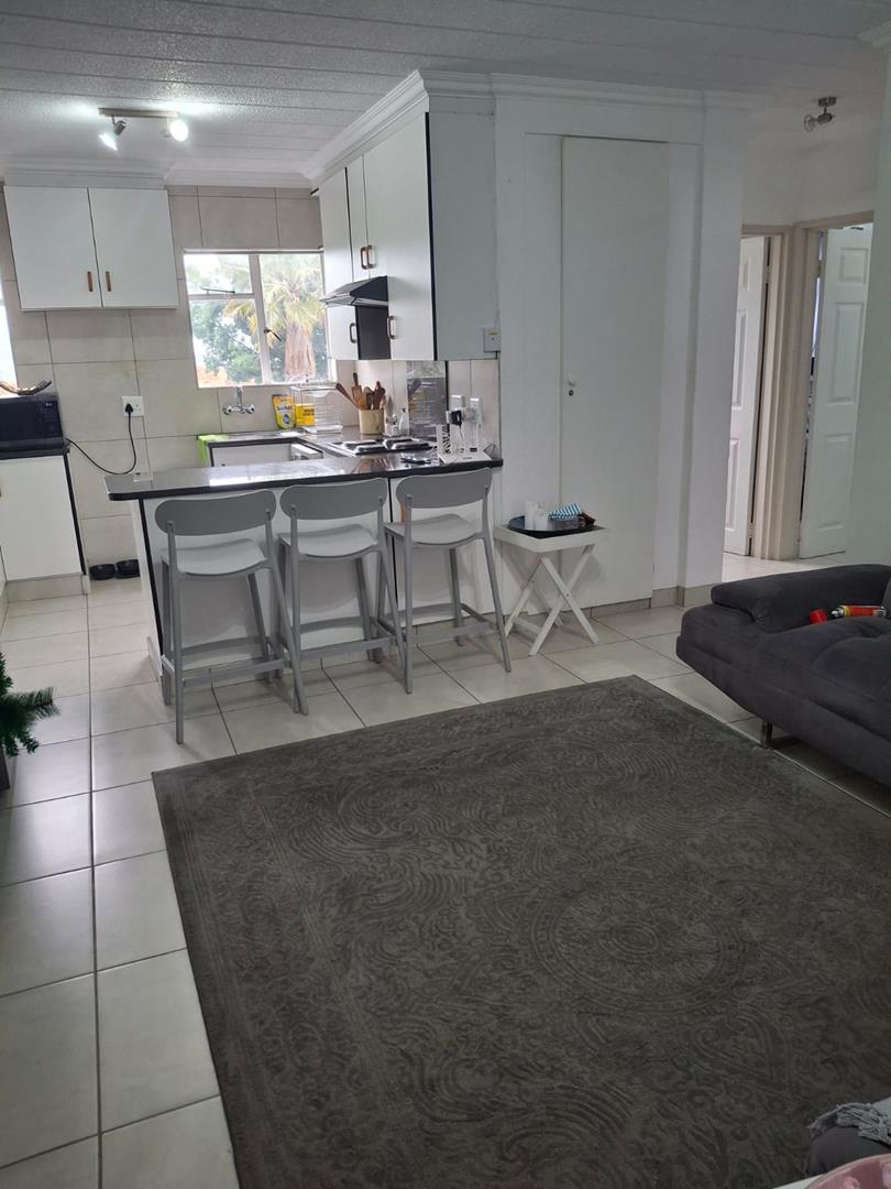 2 Bedroom Property for Sale in Linmeyer Gauteng