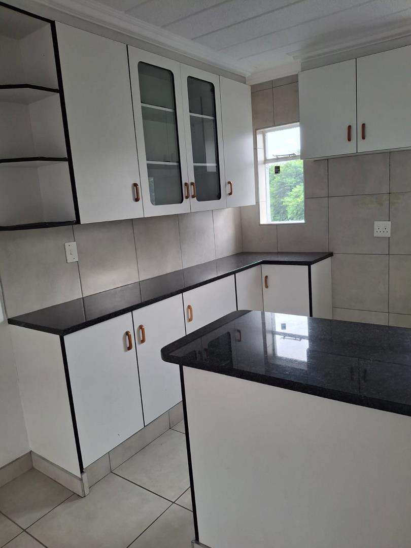 2 Bedroom Property for Sale in Linmeyer Gauteng