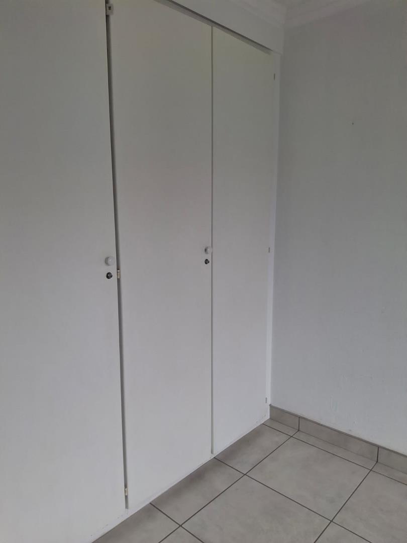 2 Bedroom Property for Sale in Linmeyer Gauteng