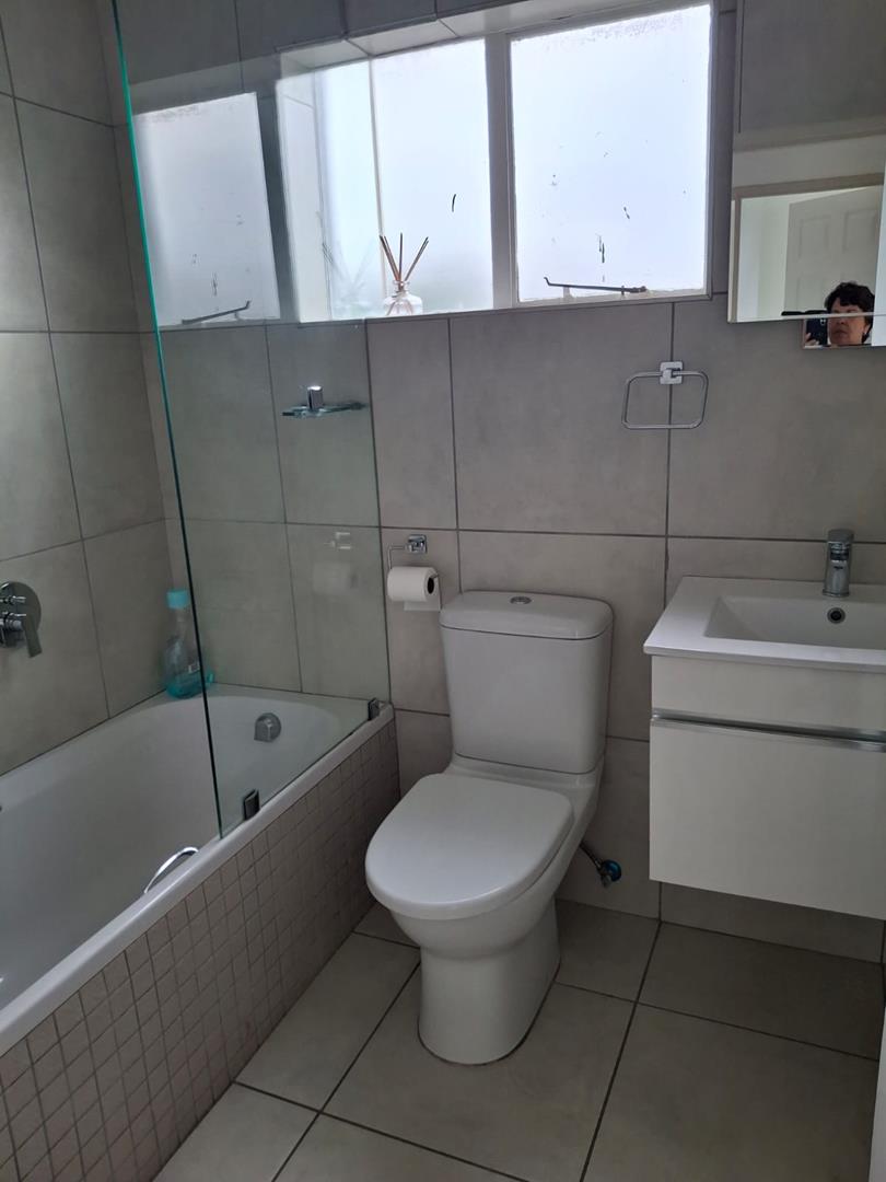 2 Bedroom Property for Sale in Linmeyer Gauteng