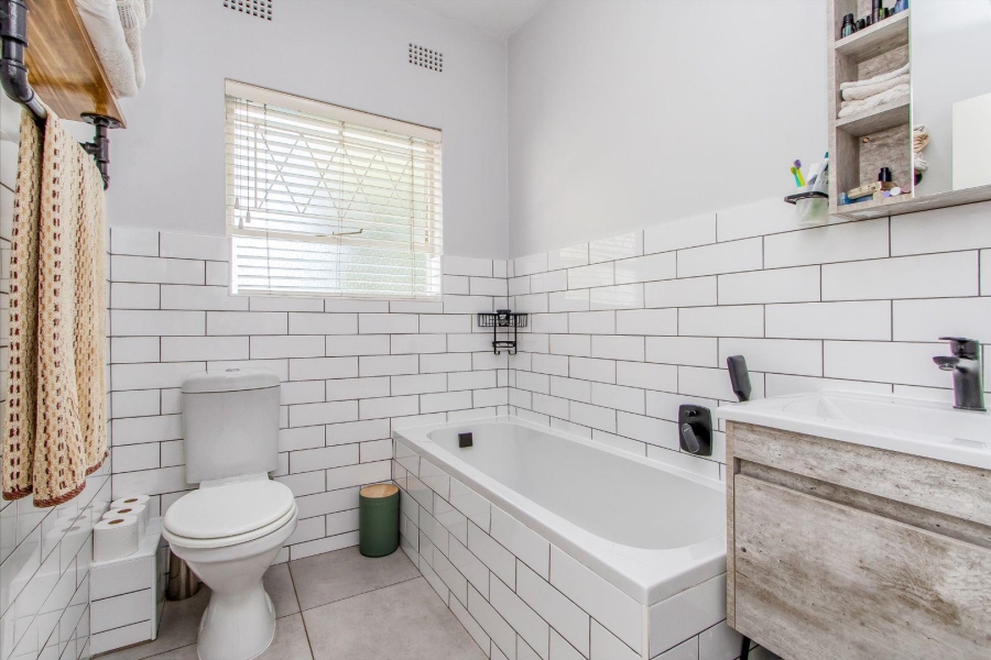 3 Bedroom Property for Sale in Darrenwood Gauteng