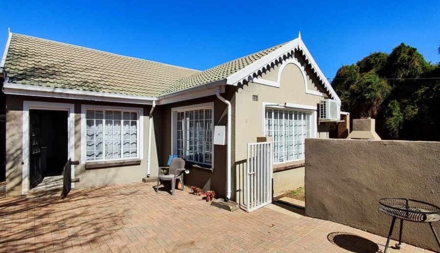 4 Bedroom Property for Sale in Verwoerdpark Gauteng