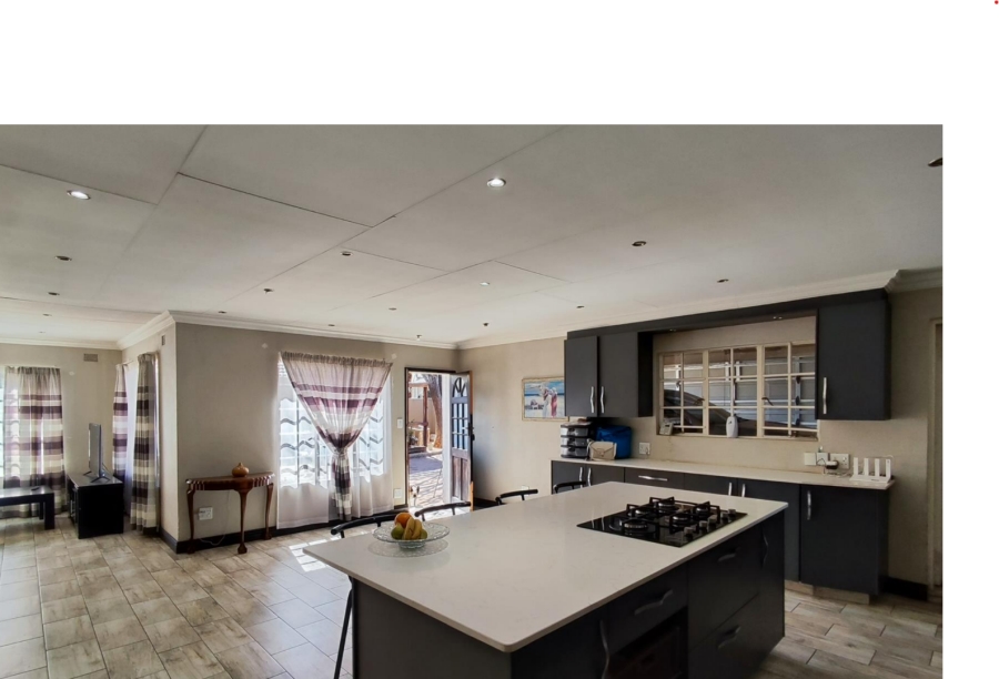 4 Bedroom Property for Sale in Verwoerdpark Gauteng