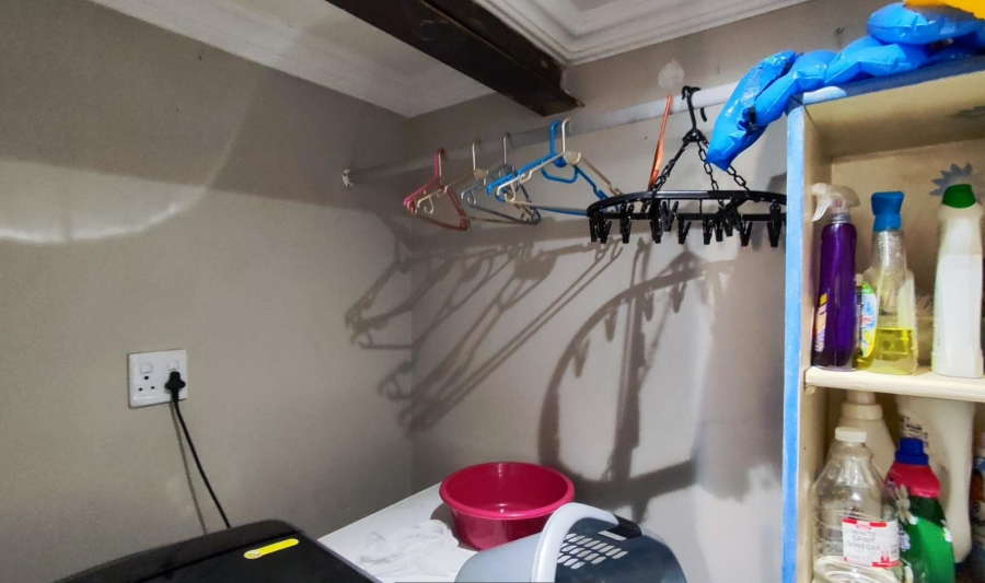 4 Bedroom Property for Sale in Verwoerdpark Gauteng