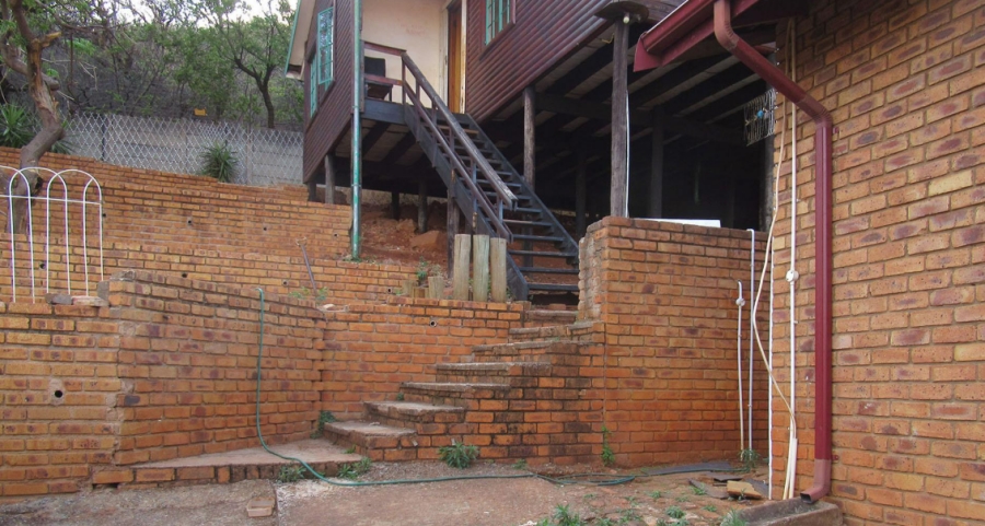 4 Bedroom Property for Sale in Bassonia Gauteng