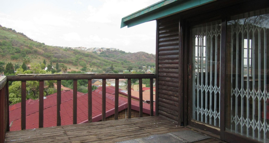 4 Bedroom Property for Sale in Bassonia Gauteng